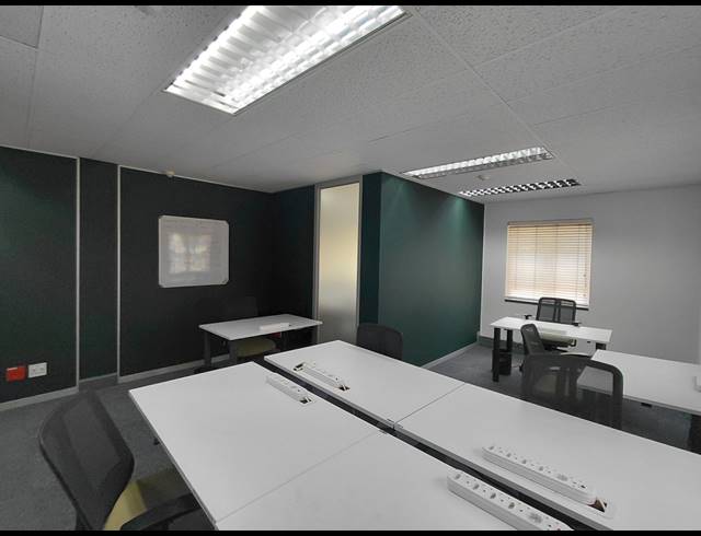 45M² OFFICE TO LET IN BRYANSTON